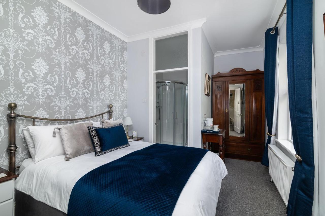 Riverdale House B&B 阿斯隆 外观 照片
